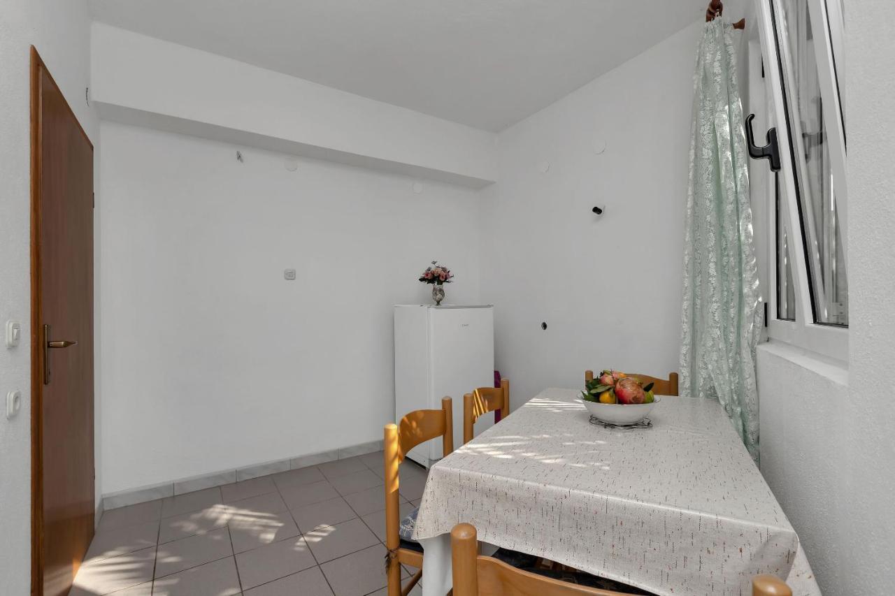 Apartments Nikola Bogomolje Экстерьер фото